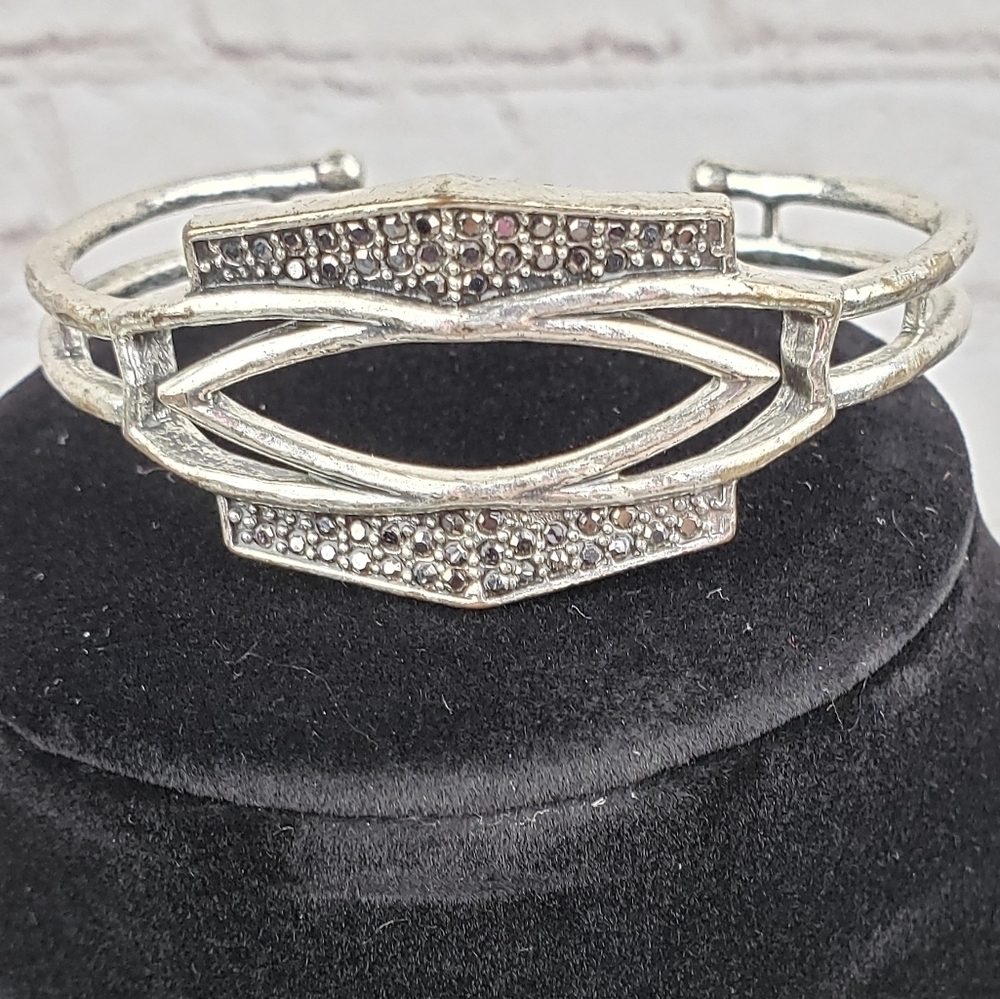 Lucky Brand Gray Crystal Stone Cuff Bracelet